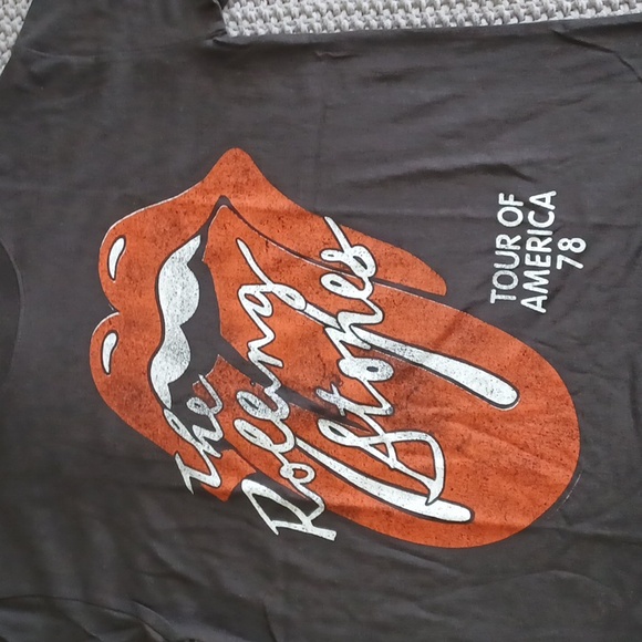 The Rolling Stone NWT t-shirt Small - Picture 2 of 8